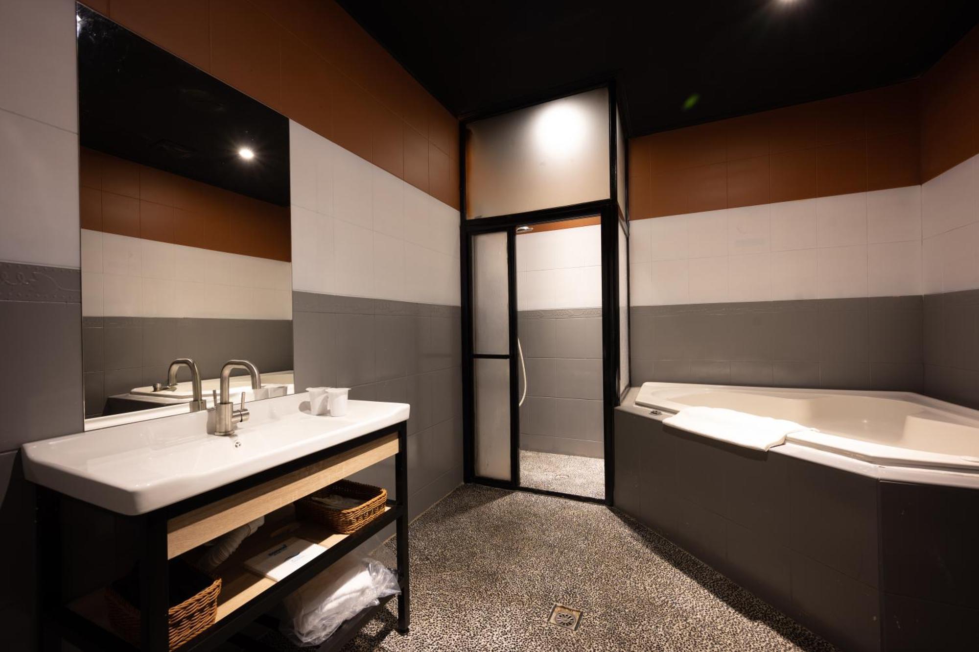 東旅驛棧 Motel Jiaoxi Exterior foto
